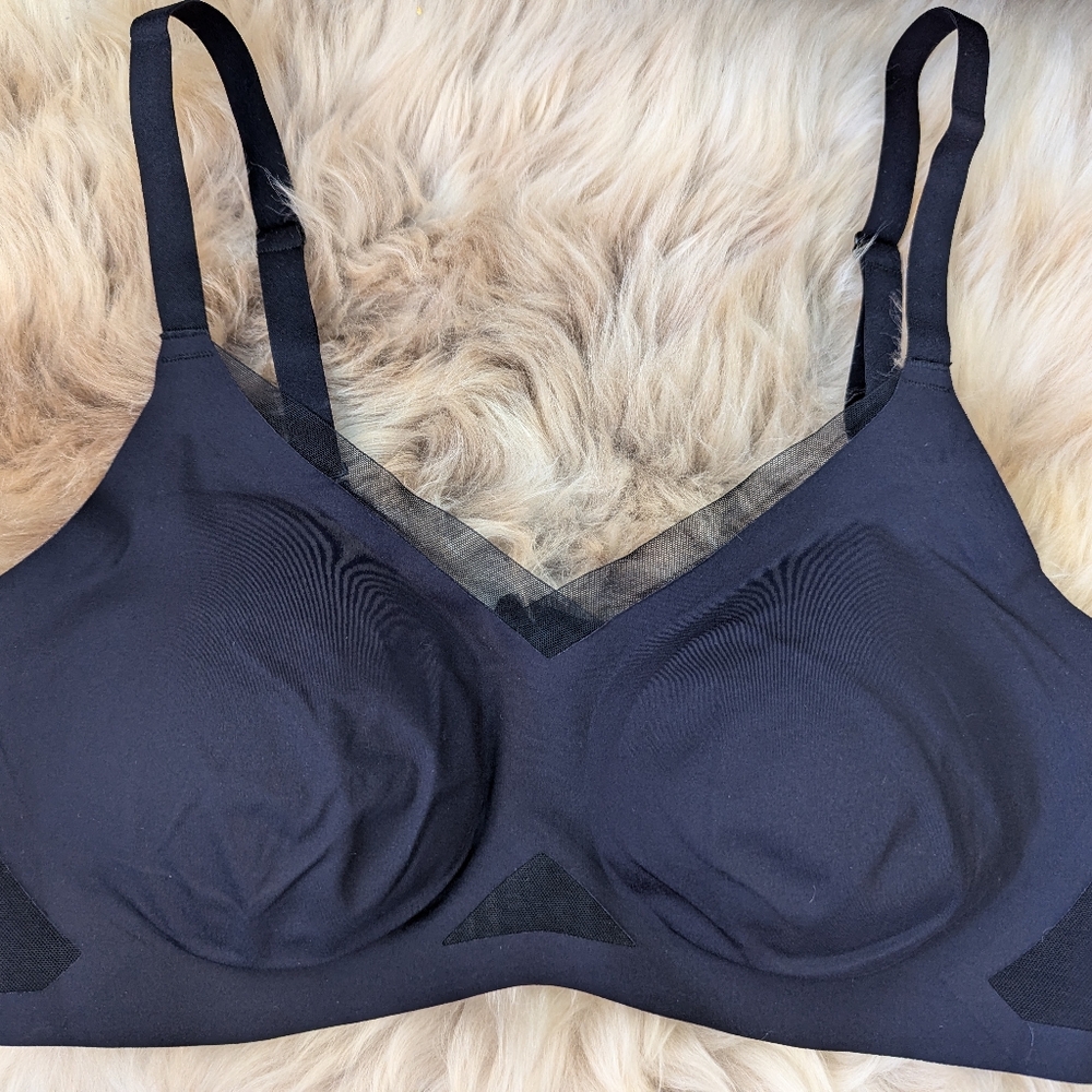 Honeylove crossover bra.